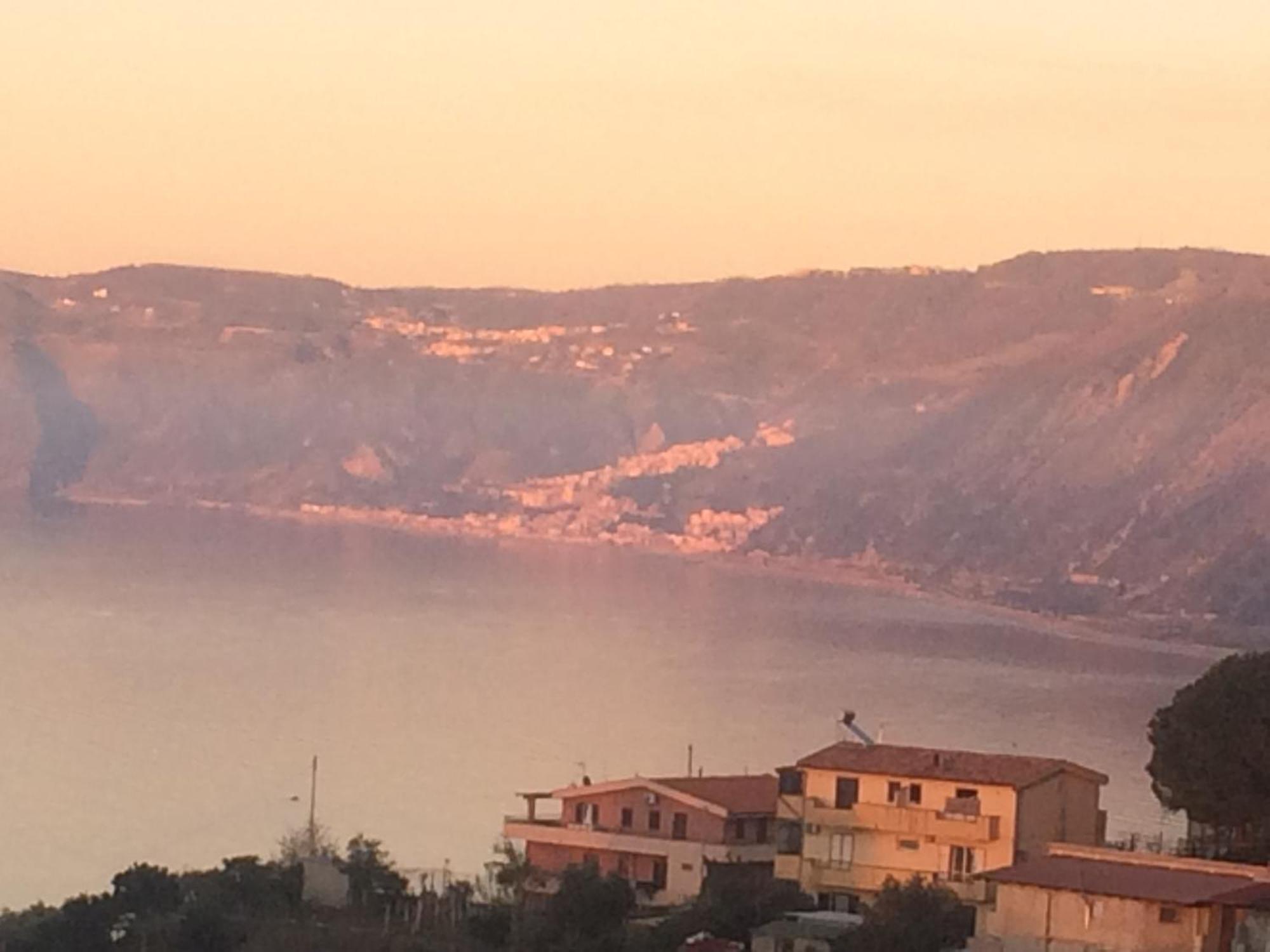 Appartamenti Scilla Paese Albergo Exterior foto